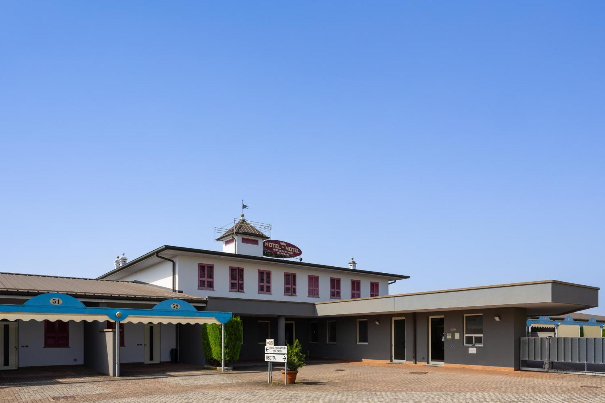Hotel Motel Sporting Montodine Kültér fotó