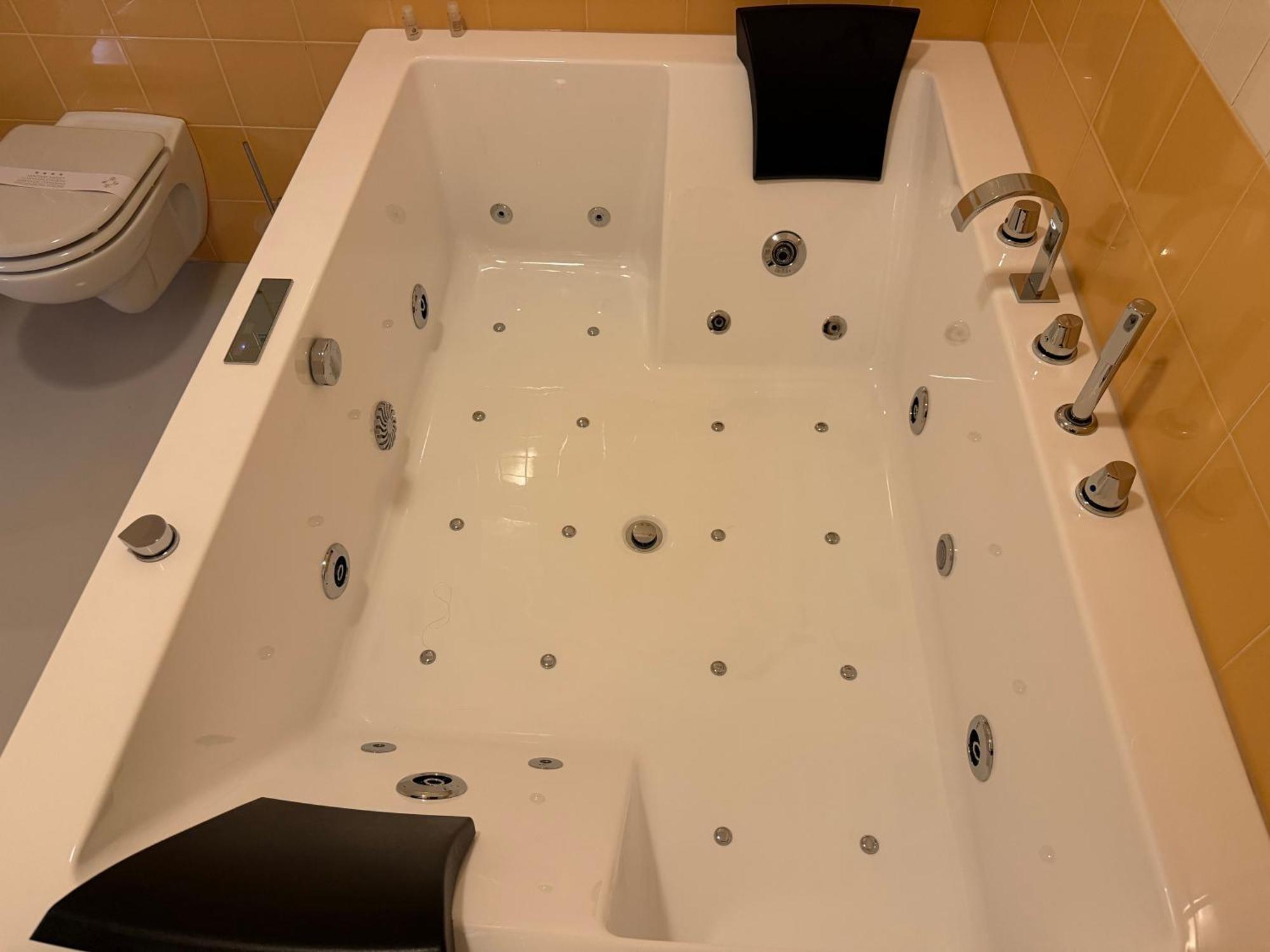 Hotel Motel Sporting Montodine Kültér fotó
